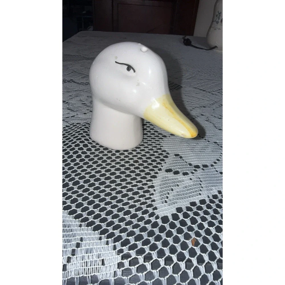 Replacement Pepper Shaker Vintage White Ceramic Goose Duck Head Kitsch Retro